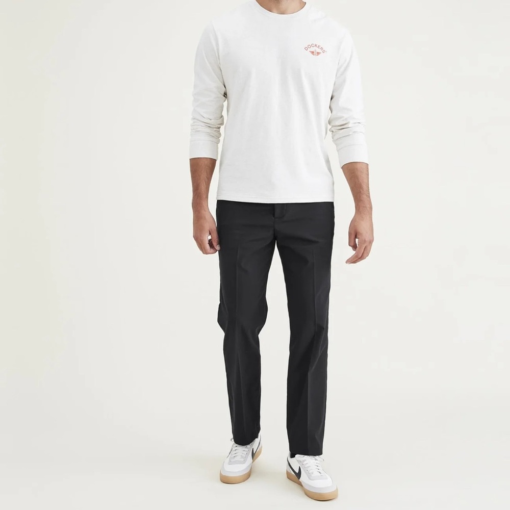 NWT Dockers Signature Go Khakis, Straight Fit 34x34